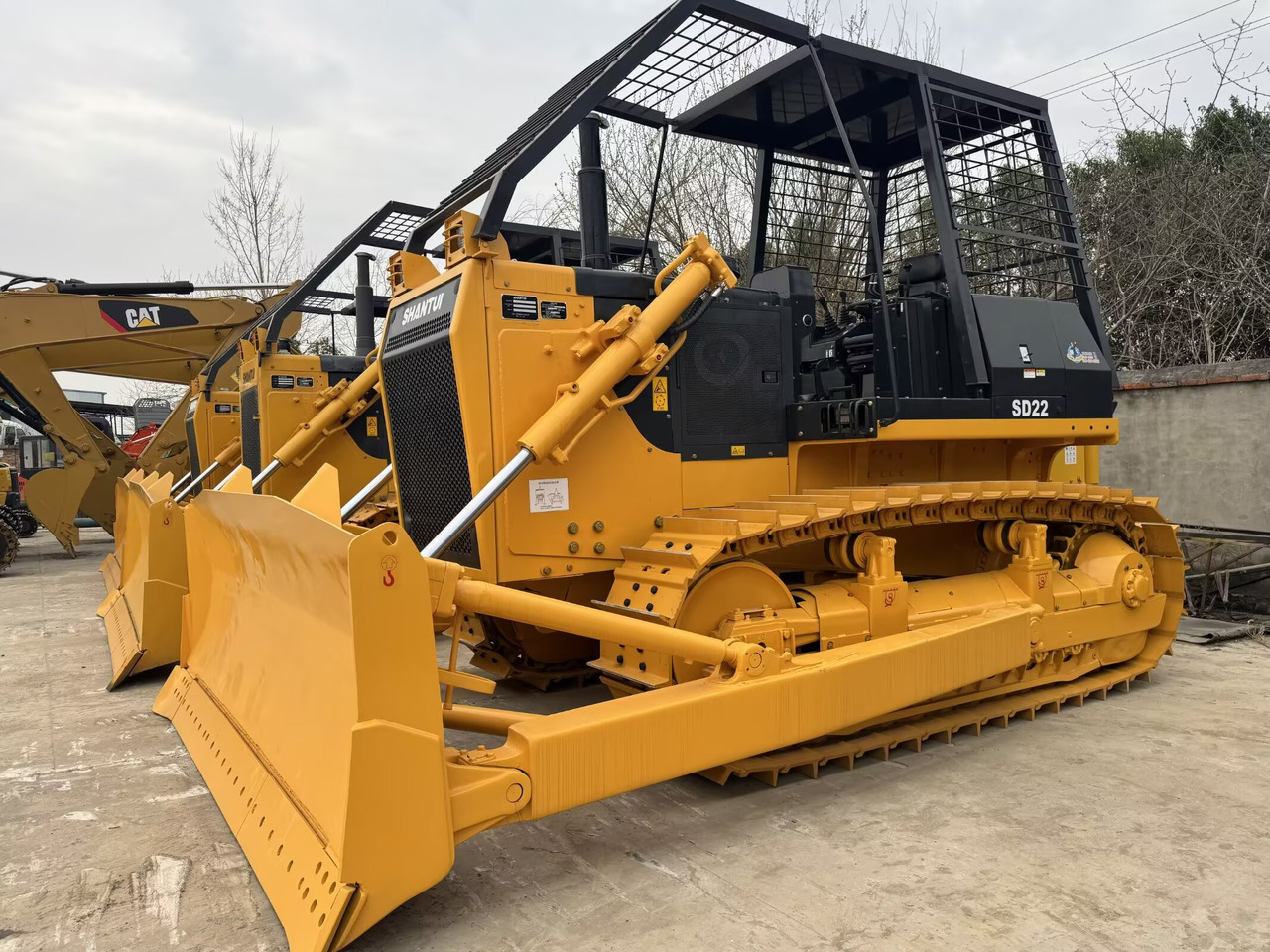 SHANTUI SD22F Forestry Machinery Shantui SD 22 F Forest Type Dozer - Бульдозер: фото 1 SHANTUI SD22F Forestry Machinery Shantui SD 22 F Forest Type Dozer - Бульдозер: фото 1