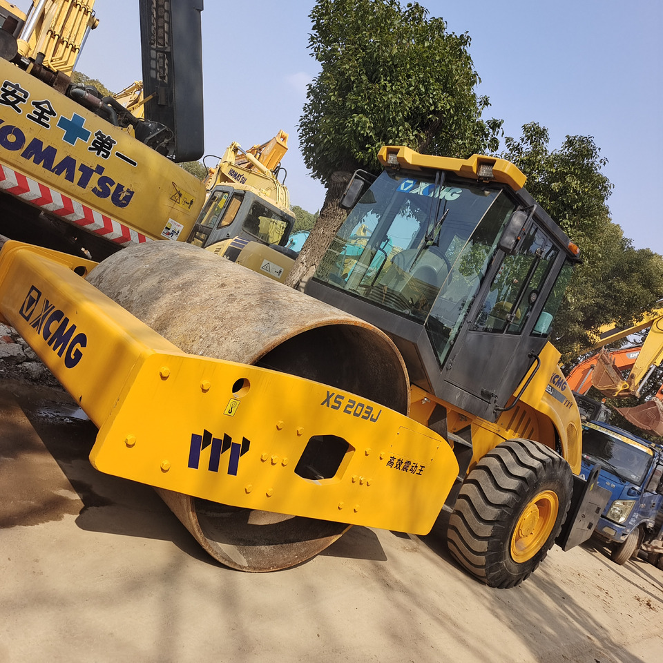 XCMG XS203J - Дорожный каток: фото 4 XCMG XS203J - Дорожный каток: фото 4