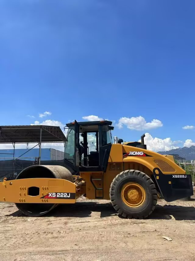 XCMG XS222J - Дорожный каток: фото 5 XCMG XS222J - Дорожный каток: фото 5
