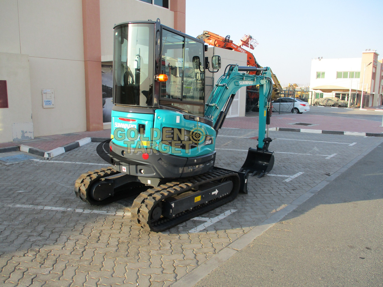 SUNWARD SWE25UF Mini Hydraulic Excavator - Мини-экскаватор: фото 3 SUNWARD SWE25UF Mini Hydraulic Excavator - Мини-экскаватор: фото 3