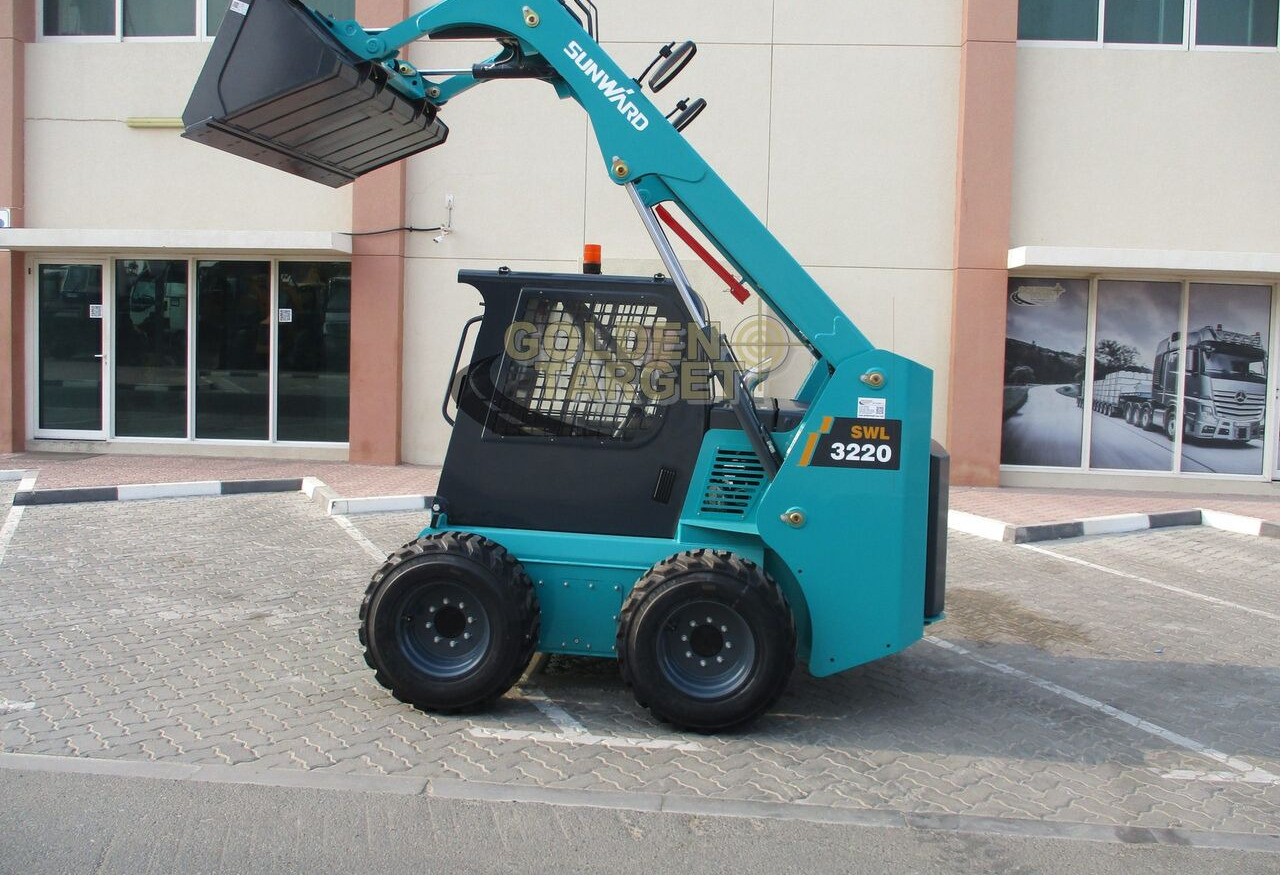 Sunward 3220 Skid Steer Loader - Мини-погрузчик с бортовым поворотом: фото 4 Sunward 3220 Skid Steer Loader - Мини-погрузчик с бортовым поворотом: фото 4