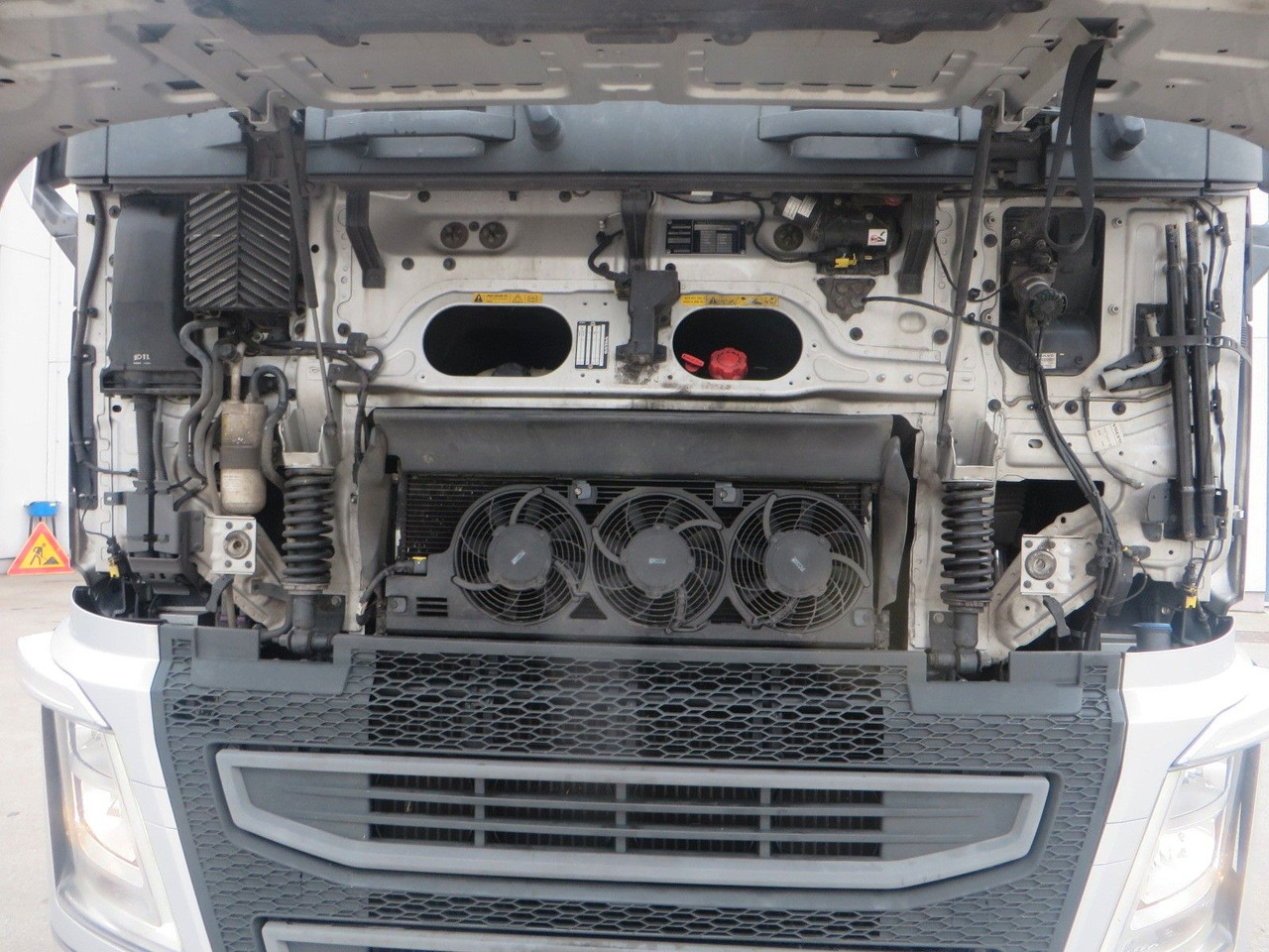 Volvo FH460 4x2Tractor - Тягач: фото 5 Volvo FH460 4x2Tractor - Тягач: фото 5