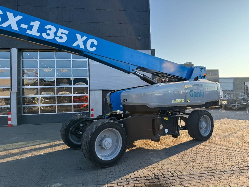 Genie SX 135 XC - Телескопический подъемник: фото 5 Genie SX 135 XC - Телескопический подъемник: фото 5