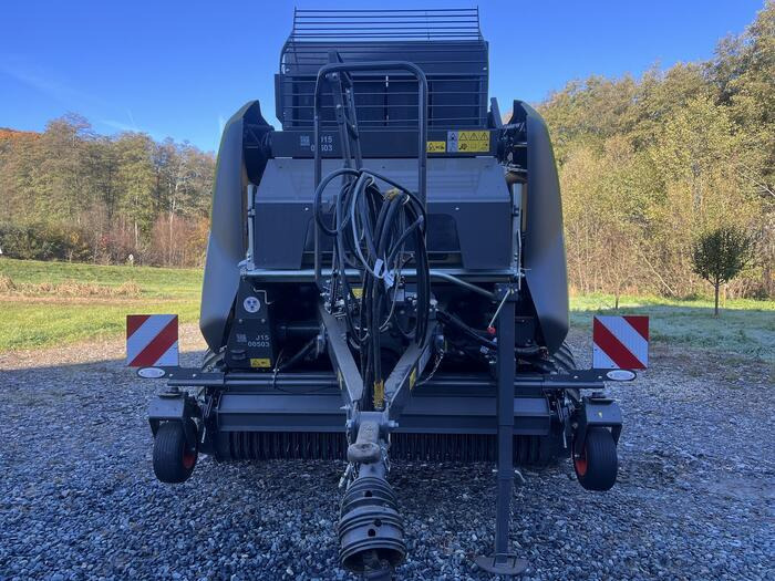 Claas Variant 585 RC - Пресс-подборщик рулонный: фото 2 Claas Variant 585 RC - Пресс-подборщик рулонный: фото 2