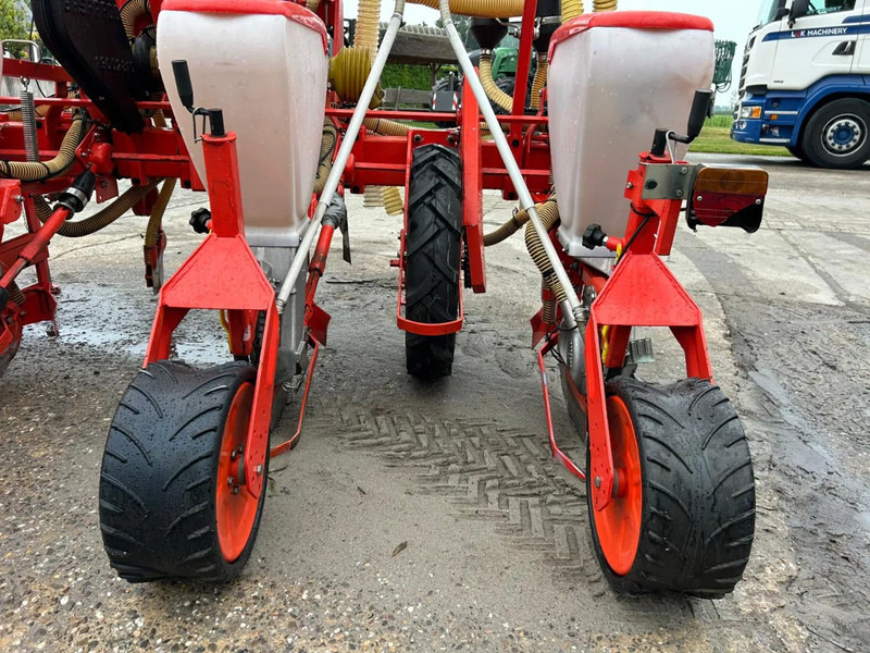 Посевная техника Gaspardo Gaspardo SP540 Maiszaaimachine 4 rijer Zaaimachine: фото 14 Посевная техника Gaspardo Gaspardo SP540 Maiszaaimachine 4 rijer Zaaimachine: фото 14