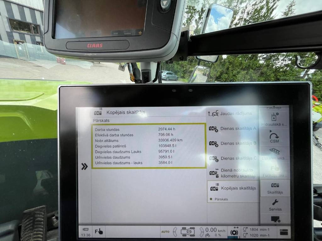 Трактор Claas XERION 5000 TRAC TS: фото 8