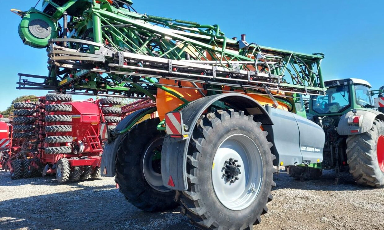 Amazone UX 6201 Super - 24-30-36m - Прицепной опрыскиватель: фото 4 Amazone UX 6201 Super - 24-30-36m - Прицепной опрыскиватель: фото 4