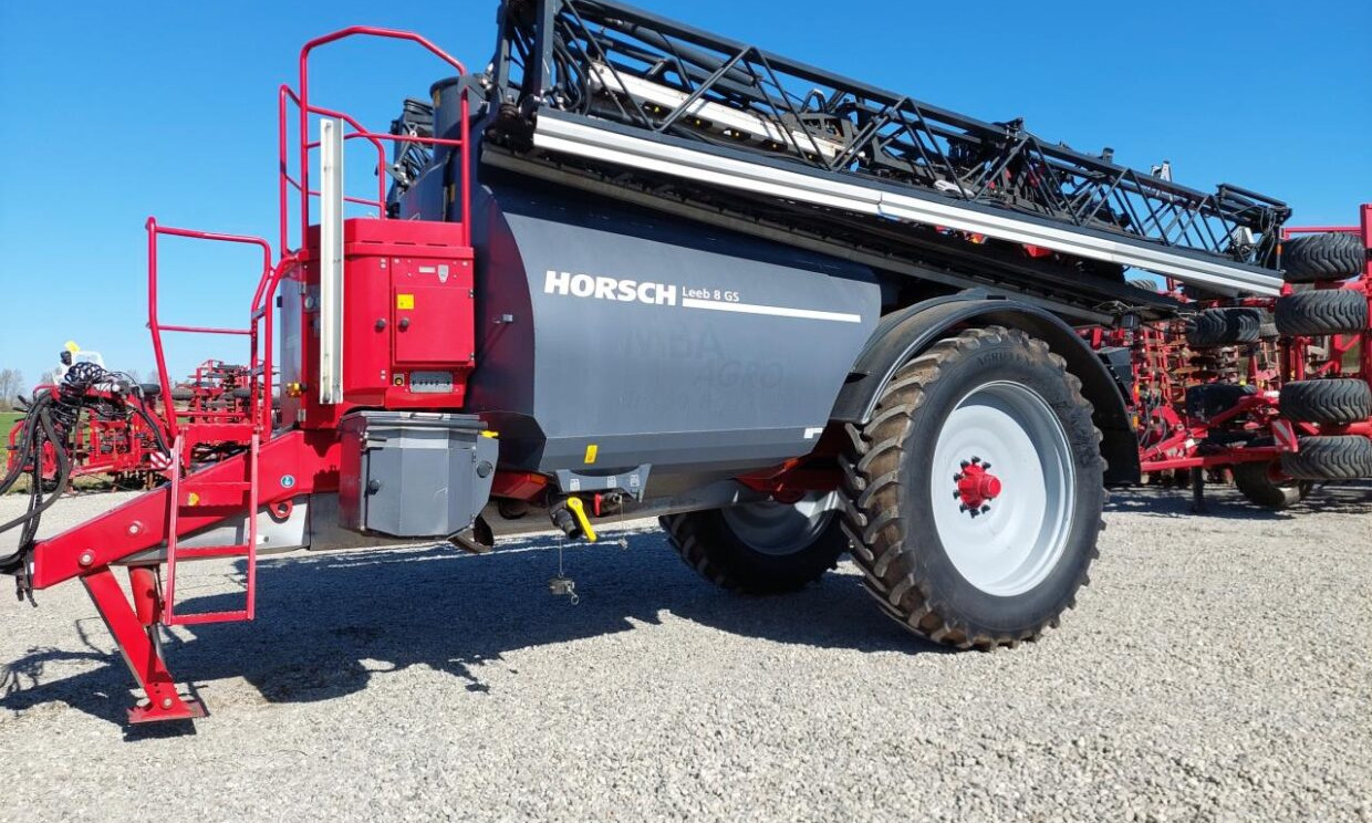 Horsch Leeb 8 GS -24-30-36m - Прицепной опрыскиватель: фото 1 Horsch Leeb 8 GS -24-30-36m - Прицепной опрыскиватель: фото 1