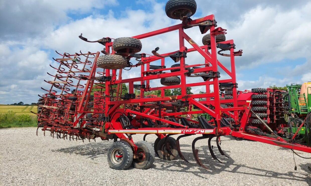 Horsch TERRANO 8 FG + Kverneland C - Борона: фото 3 Horsch TERRANO 8 FG + Kverneland C - Борона: фото 3
