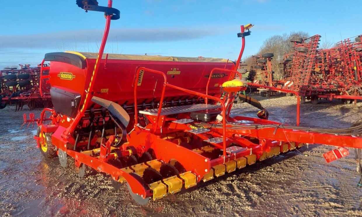 Väderstad Rapid 400 C E-Service med IPAD - Сеялка: фото 3 Väderstad Rapid 400 C E-Service med IPAD - Сеялка: фото 3
