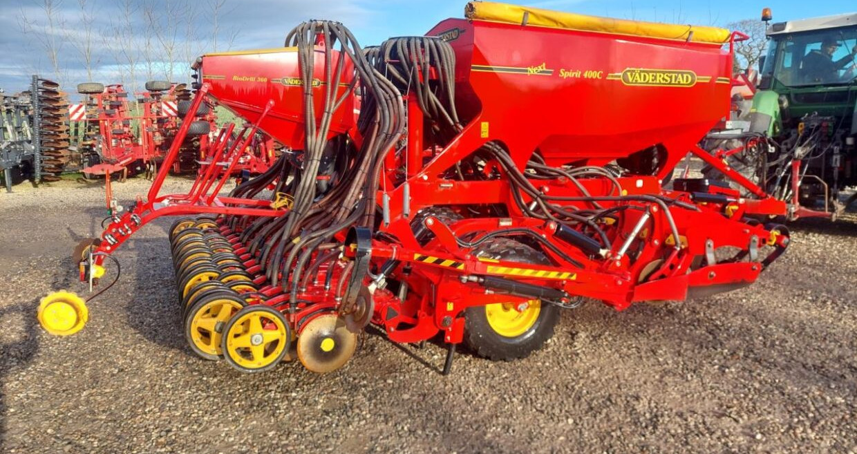 Väderstad Spirit 400 C med BioDrill - Сеялка: фото 1 Väderstad Spirit 400 C med BioDrill - Сеялка: фото 1