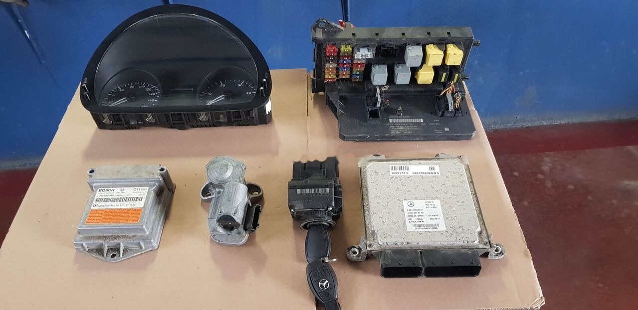 Delphi CRD2 .35 OM 651-SOLENOID Mercedes-Benz SPRIDER - Блок управления для Грузовиков: фото 1 Delphi CRD2 .35 OM 651-SOLENOID Mercedes-Benz SPRIDER - Блок управления для Грузовиков: фото 1