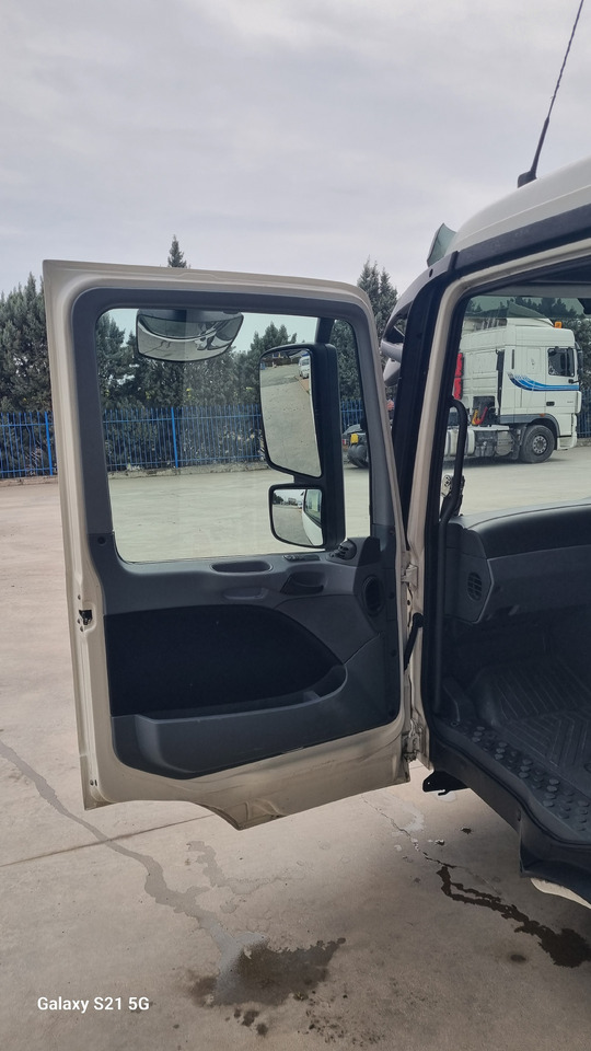 MERCEDES ACTROS MP3 EURO 5 - Кабина: фото 5 MERCEDES ACTROS MP3 EURO 5 - Кабина: фото 5