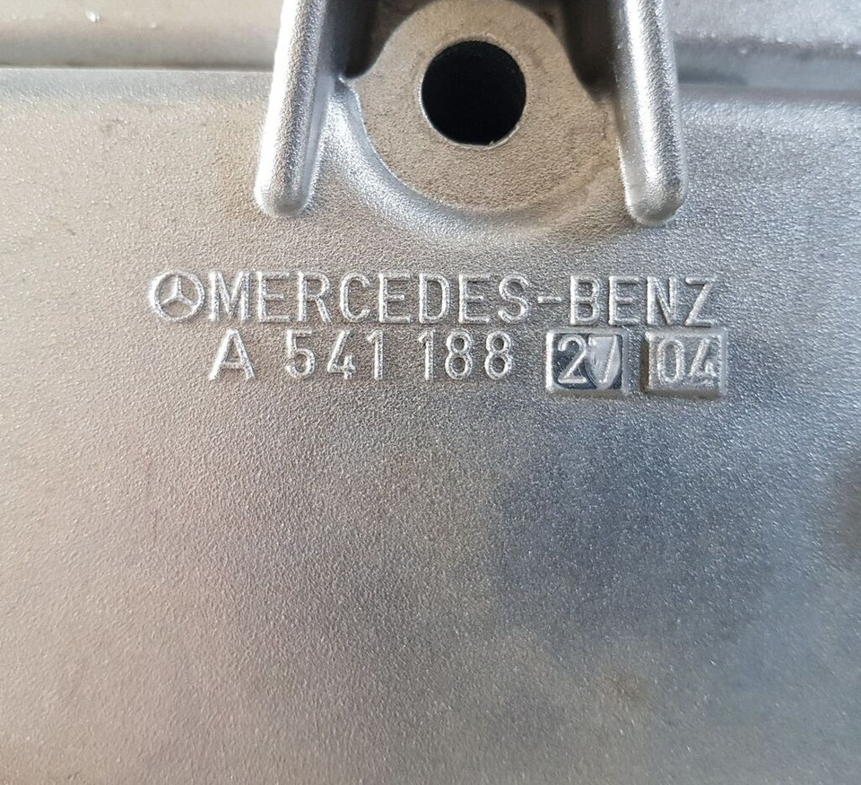 Mercedes-Benz A541 188 2704 Mercedes-Benz ACTROS - Масляный радиатор для Грузовиков: фото 1 Mercedes-Benz A541 188 2704 Mercedes-Benz ACTROS - Масляный радиатор для Грузовиков: фото 1