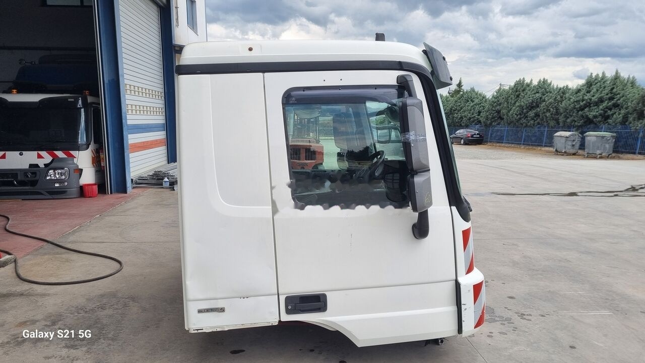 Mercedes-Benz CAB MERCEDES ACTROS MP 3 MEDIUM Mercedes-Benz ACTROS MP3 - Кабина для Грузовиков: фото 2 Mercedes-Benz CAB MERCEDES ACTROS MP 3 MEDIUM Mercedes-Benz ACTROS MP3 - Кабина для Грузовиков: фото 2