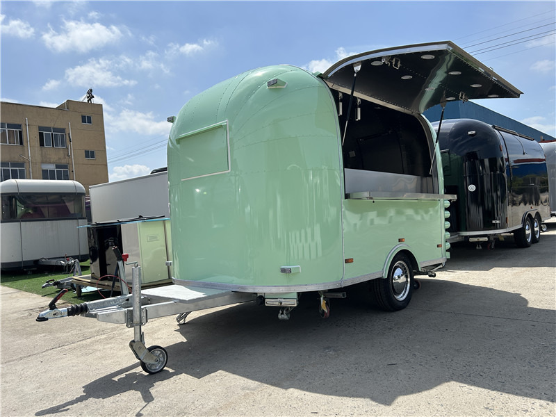 BBQ Burger Food Truck Pizza Food Trailer - Торговый прицеп: фото 2 BBQ Burger Food Truck Pizza Food Trailer - Торговый прицеп: фото 2