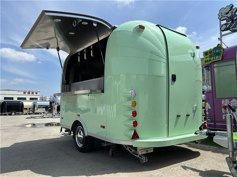 BBQ Burger Food Truck Pizza Food Trailer - Торговый прицеп: фото 3 BBQ Burger Food Truck Pizza Food Trailer - Торговый прицеп: фото 3