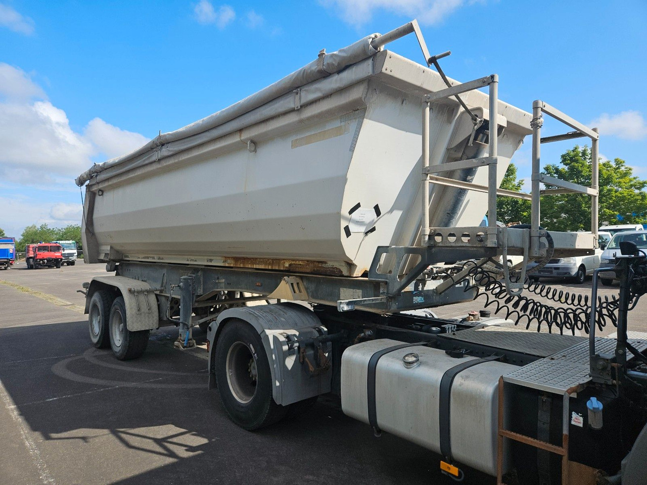 Meiller Stahlmulde - Самосвальный полуприцеп: фото 1 Meiller Stahlmulde - Самосвальный полуприцеп: фото 1