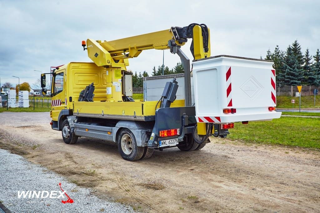 VERSALIFT VT-51-NF - Грузовик с подъемником: фото 5 VERSALIFT VT-51-NF - Грузовик с подъемником: фото 5