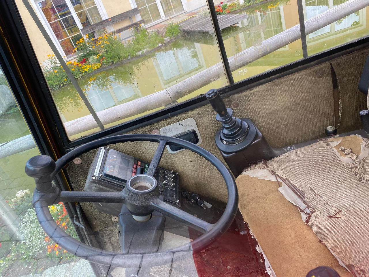 Case 888 P - Кабина для Колёсных экскаваторов: фото 5 Case 888 P - Кабина для Колёсных экскаваторов: фото 5