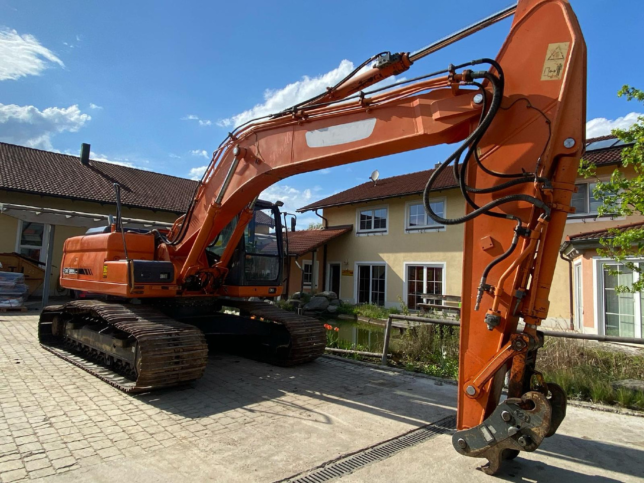Doosan DX 255 LC - Гусеничный экскаватор: фото 3 Doosan DX 255 LC - Гусеничный экскаватор: фото 3