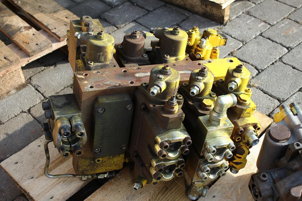 Furukawa W 735 - Гидравлический клапан для Строительной техники: фото 3 Furukawa W 735 - Гидравлический клапан для Строительной техники: фото 3