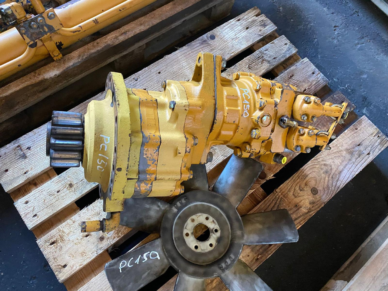 Komatsu PC 150 - Поворотный редуктор для Строительной техники: фото 1 Komatsu PC 150 - Поворотный редуктор для Строительной техники: фото 1