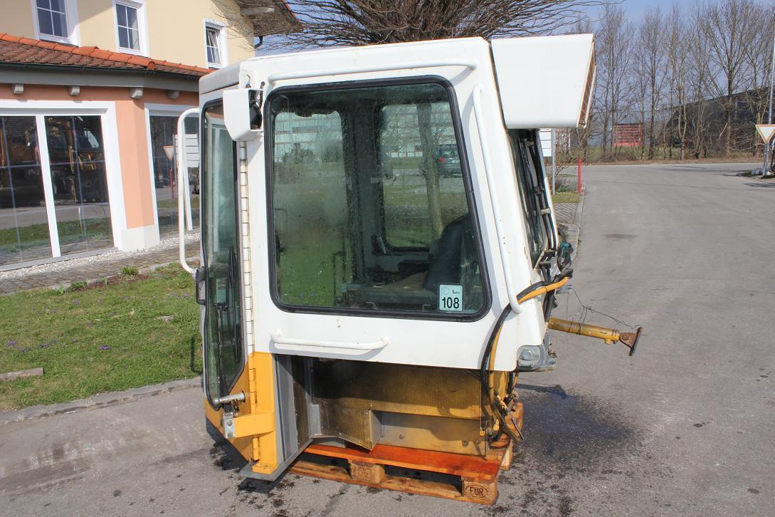 Liebherr 712-722-732 Lit. - Кабина для Строительной техники: фото 2 Liebherr 712-722-732 Lit. - Кабина для Строительной техники: фото 2