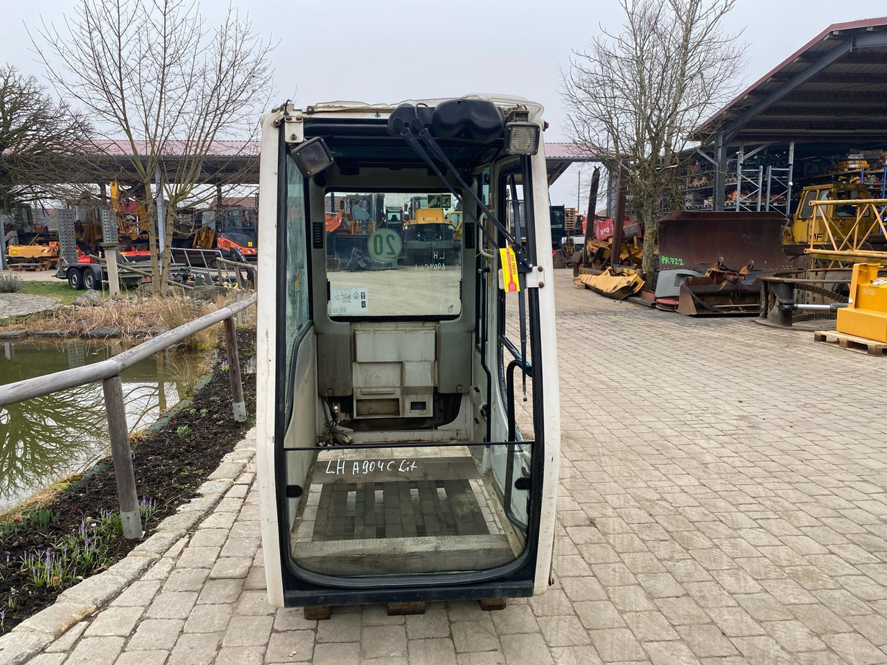 Liebherr A 904 C - Кабина для Строительной техники: фото 2 Liebherr A 904 C - Кабина для Строительной техники: фото 2