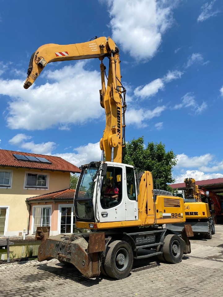 Колёсный экскаватор Liebherr A924 C LIT: фото 9