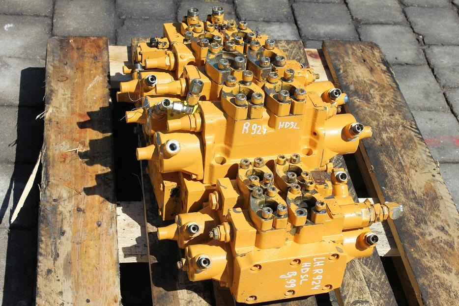 Liebherr R 924 HDSL - Гидравлический клапан для Строительной техники: фото 2 Liebherr R 924 HDSL - Гидравлический клапан для Строительной техники: фото 2