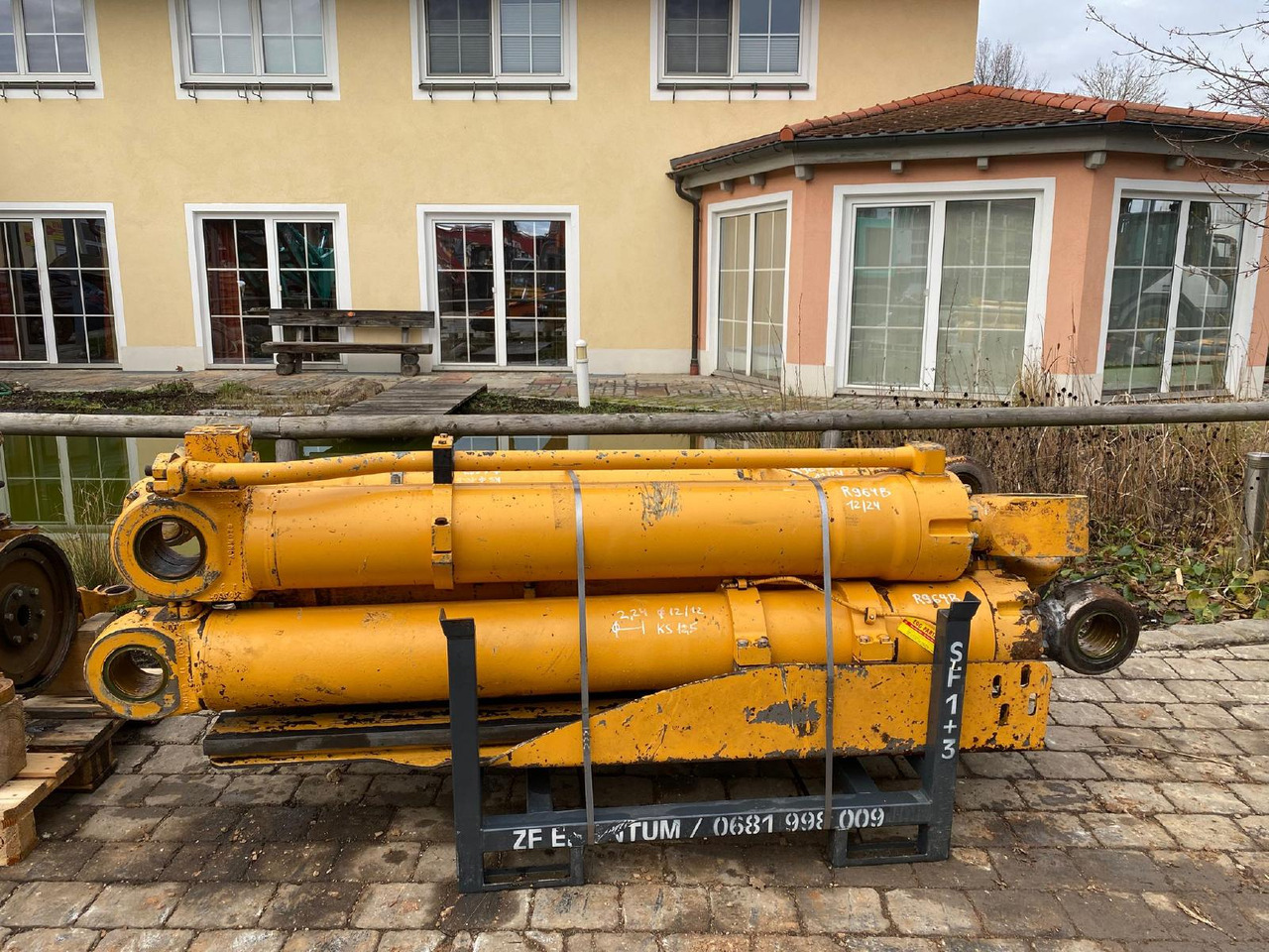 Liebherr R 964 B LIT - Гидравлический цилиндр для Строительной техники: фото 4 Liebherr R 964 B LIT - Гидравлический цилиндр для Строительной техники: фото 4