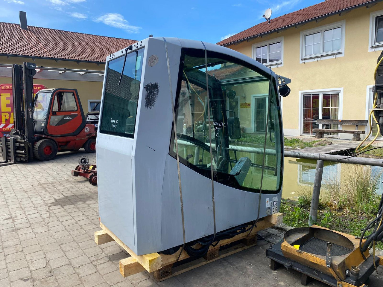 Terex TC 240 LC - Кабина для Строительной техники: фото 4 Terex TC 240 LC - Кабина для Строительной техники: фото 4