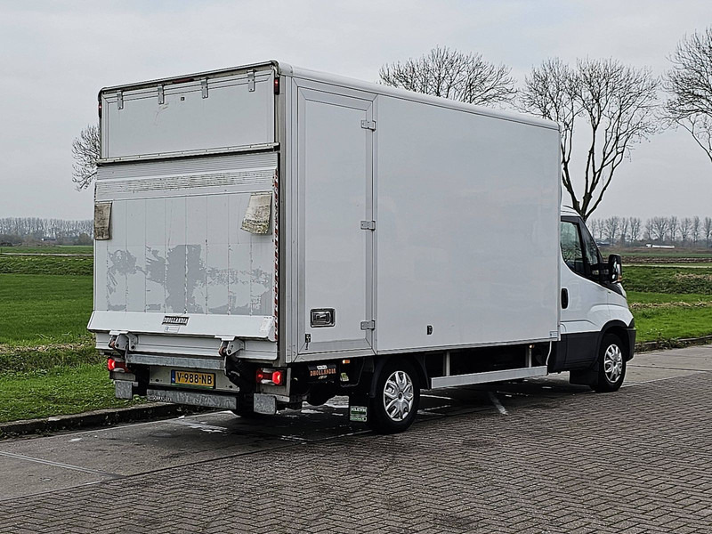 Iveco Daily 35S18 AC 3.0 LTR EURO6 - Фургон с закрытым кузовом: фото 3 Iveco Daily 35S18 AC 3.0 LTR EURO6 - Фургон с закрытым кузовом: фото 3