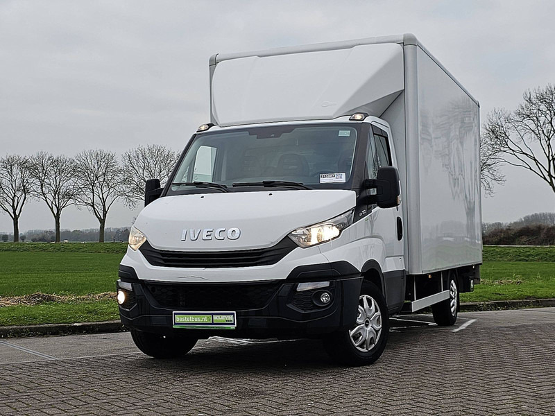 Iveco Daily 35S18 AC 3.0 LTR EURO6 - Фургон с закрытым кузовом: фото 1 Iveco Daily 35S18 AC 3.0 LTR EURO6 - Фургон с закрытым кузовом: фото 1