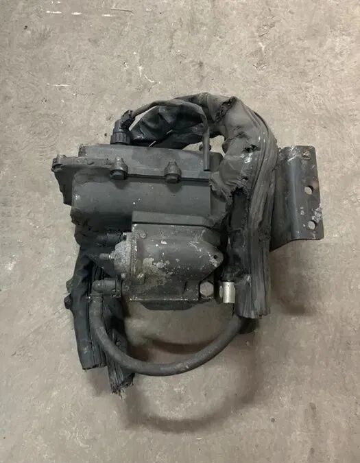 Mercedes-Benz Mercedes Actros MP3 Euro 5 A0001400478   Mercedes-Benz Mercedes Actros MP3 Euro 5 truck - Глушитель/ Выхлопная система для Грузовиков: фото 1 Mercedes-Benz Mercedes Actros MP3 Euro 5 A0001400478   Mercedes-Benz Mercedes Actros MP3 Euro 5 truck - Глушитель/ Выхлопная система для Грузовиков: фото 1