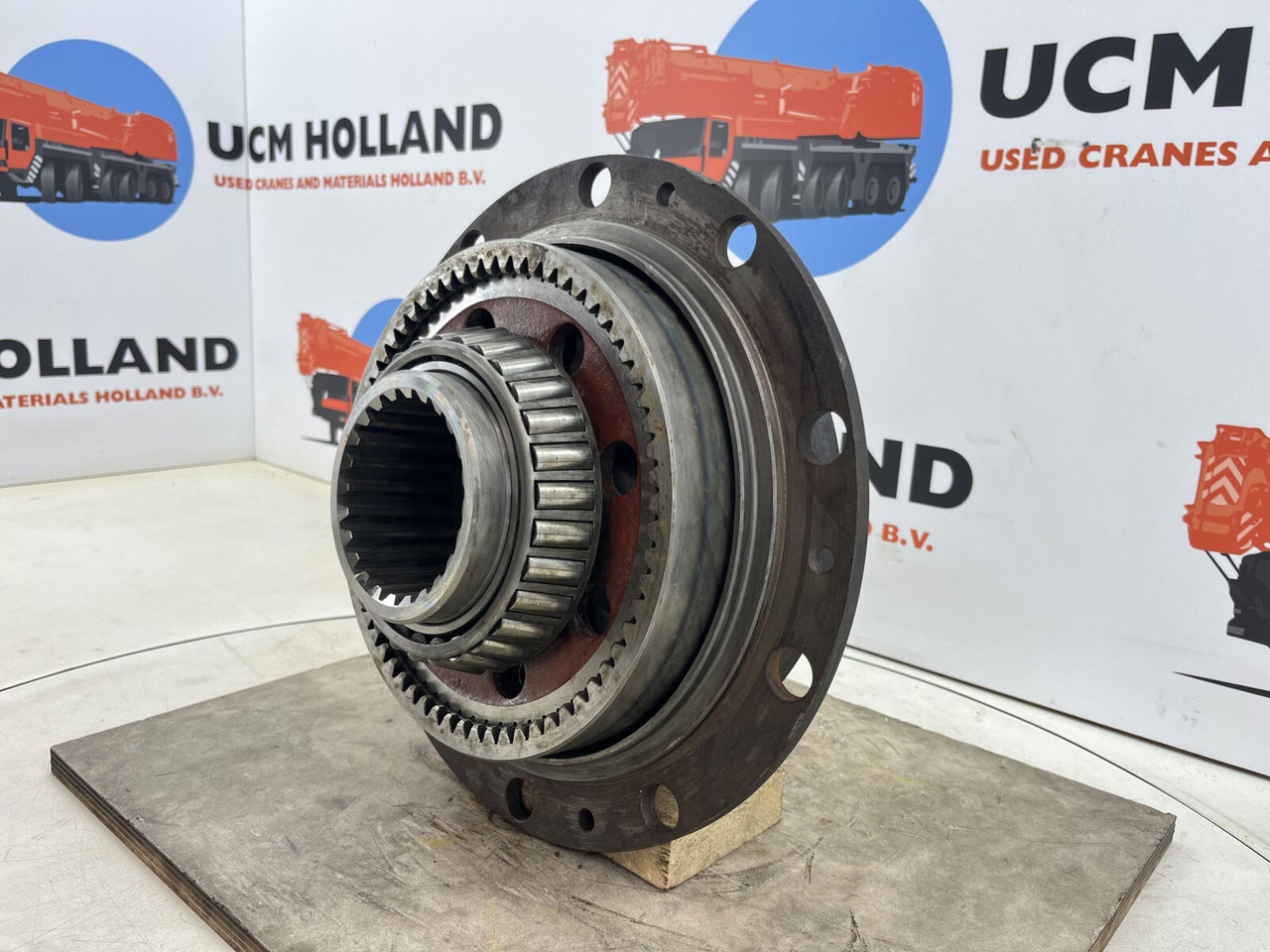 FAUN HK 40 planetary gear 27-18-65-24-4pl-H64-24 - Бортовой редуктор для Мобильных кранов: фото 3 FAUN HK 40 planetary gear 27-18-65-24-4pl-H64-24 - Бортовой редуктор для Мобильных кранов: фото 3