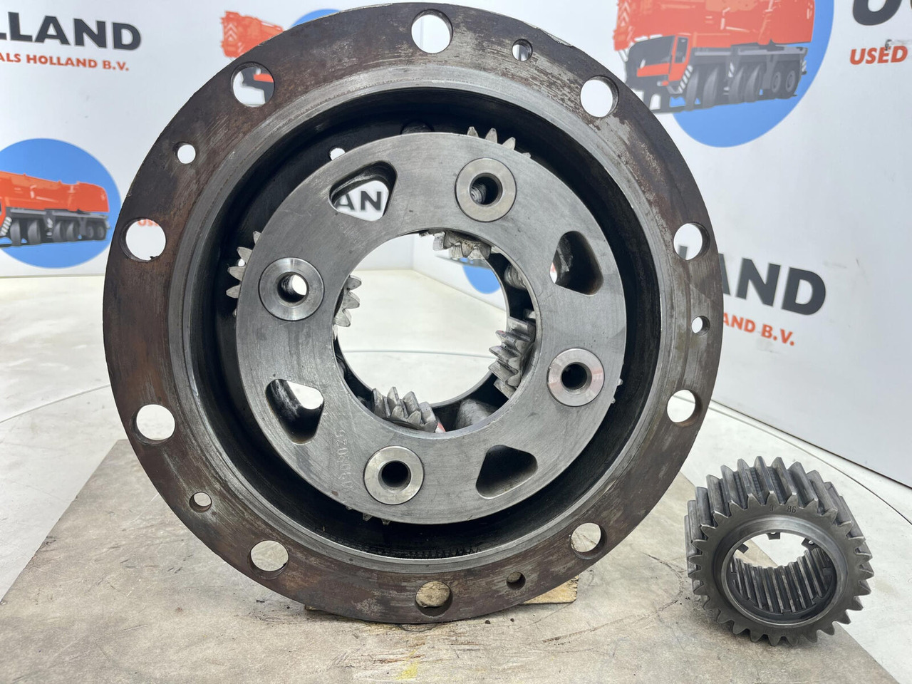 FAUN HK 40 planetary gear 27-18-65-24-4pl-H64-24 - Бортовой редуктор для Мобильных кранов: фото 5 FAUN HK 40 planetary gear 27-18-65-24-4pl-H64-24 - Бортовой редуктор для Мобильных кранов: фото 5