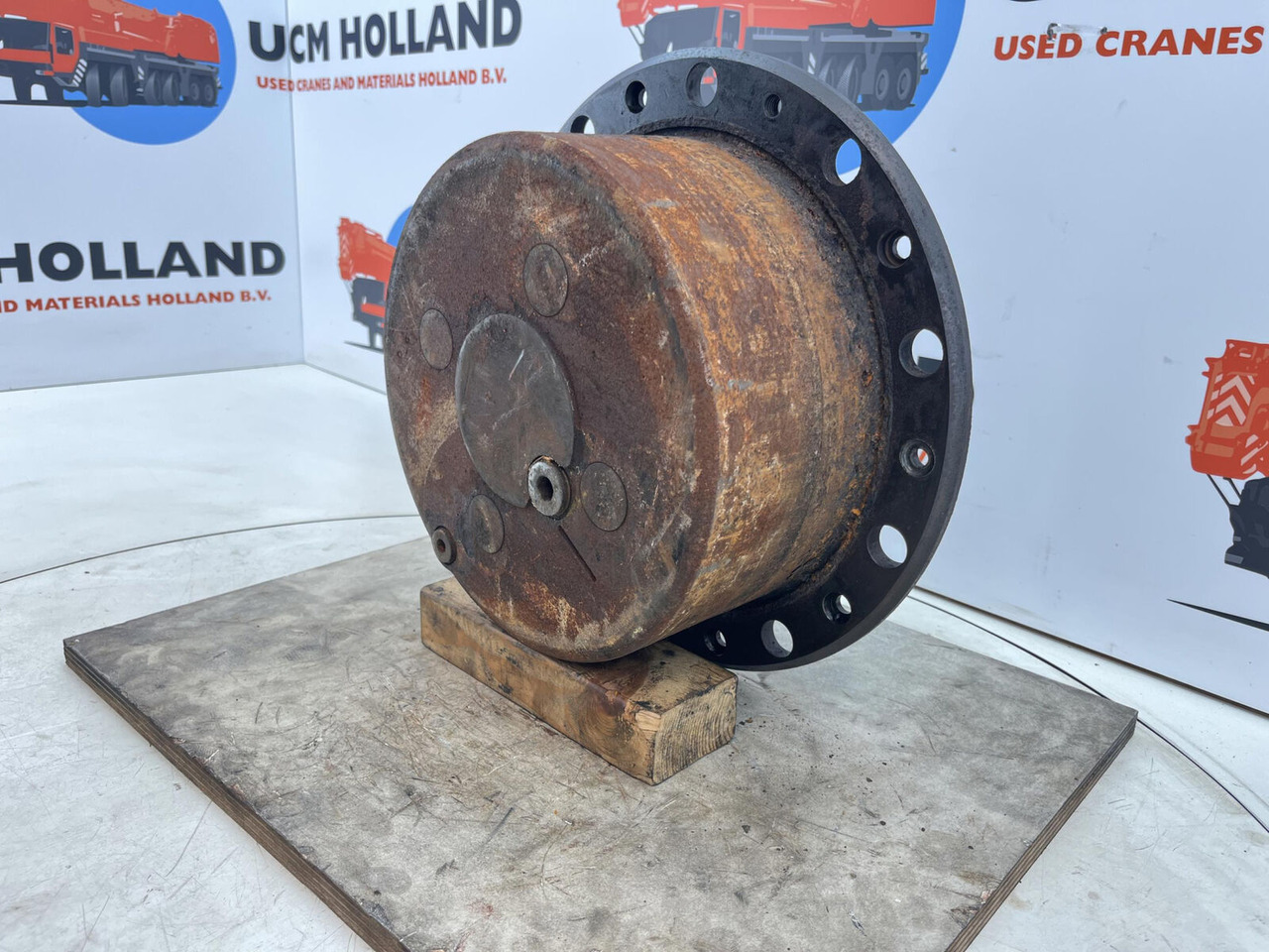FAUN RTF 30-2 planetary gear 22-25-74-38-4pl-H137-46 - Бортовой редуктор для Мобильных кранов: фото 2 FAUN RTF 30-2 planetary gear 22-25-74-38-4pl-H137-46 - Бортовой редуктор для Мобильных кранов: фото 2