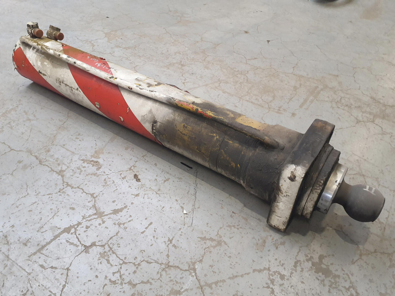 FAUN RTF 30 outrigger cylinder - Гидравлический цилиндр для Мобильных кранов: фото 3 FAUN RTF 30 outrigger cylinder - Гидравлический цилиндр для Мобильных кранов: фото 3