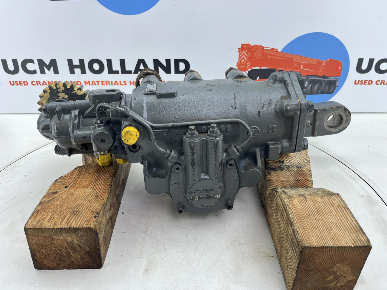 Grove GMK 2035 steering box - Рулевой механизм для Мобильных кранов: фото 5 Grove GMK 2035 steering box - Рулевой механизм для Мобильных кранов: фото 5