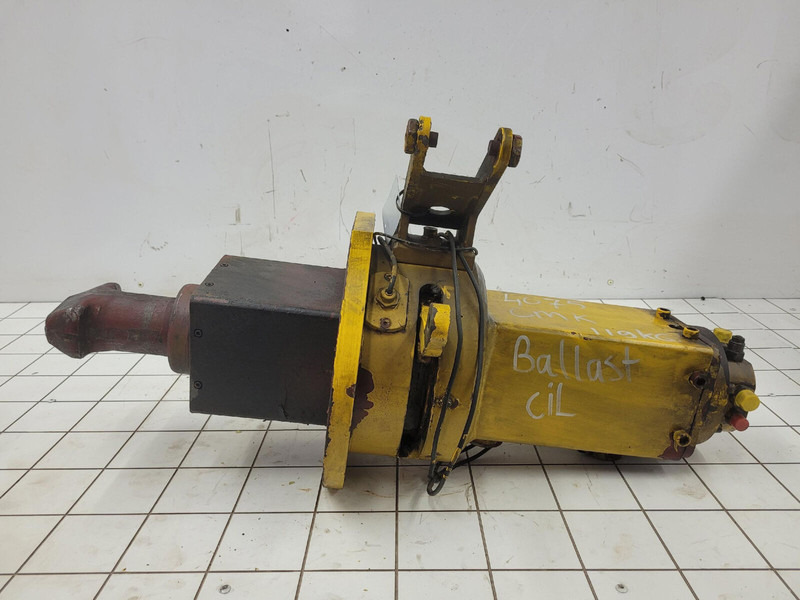 Grove GMK 4075 lifting unit counterweight left - Гидравлический цилиндр для Кранов: фото 1 Grove GMK 4075 lifting unit counterweight left - Гидравлический цилиндр для Кранов: фото 1