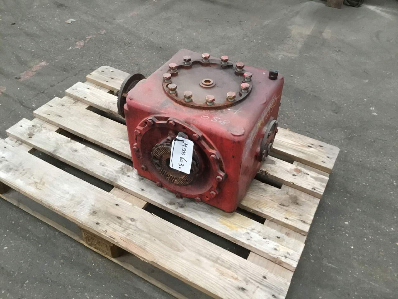 Grove GMK 5130-1 axle 2 diff box - Дифференциал для Мобильных кранов: фото 3 Grove GMK 5130-1 axle 2 diff box - Дифференциал для Мобильных кранов: фото 3