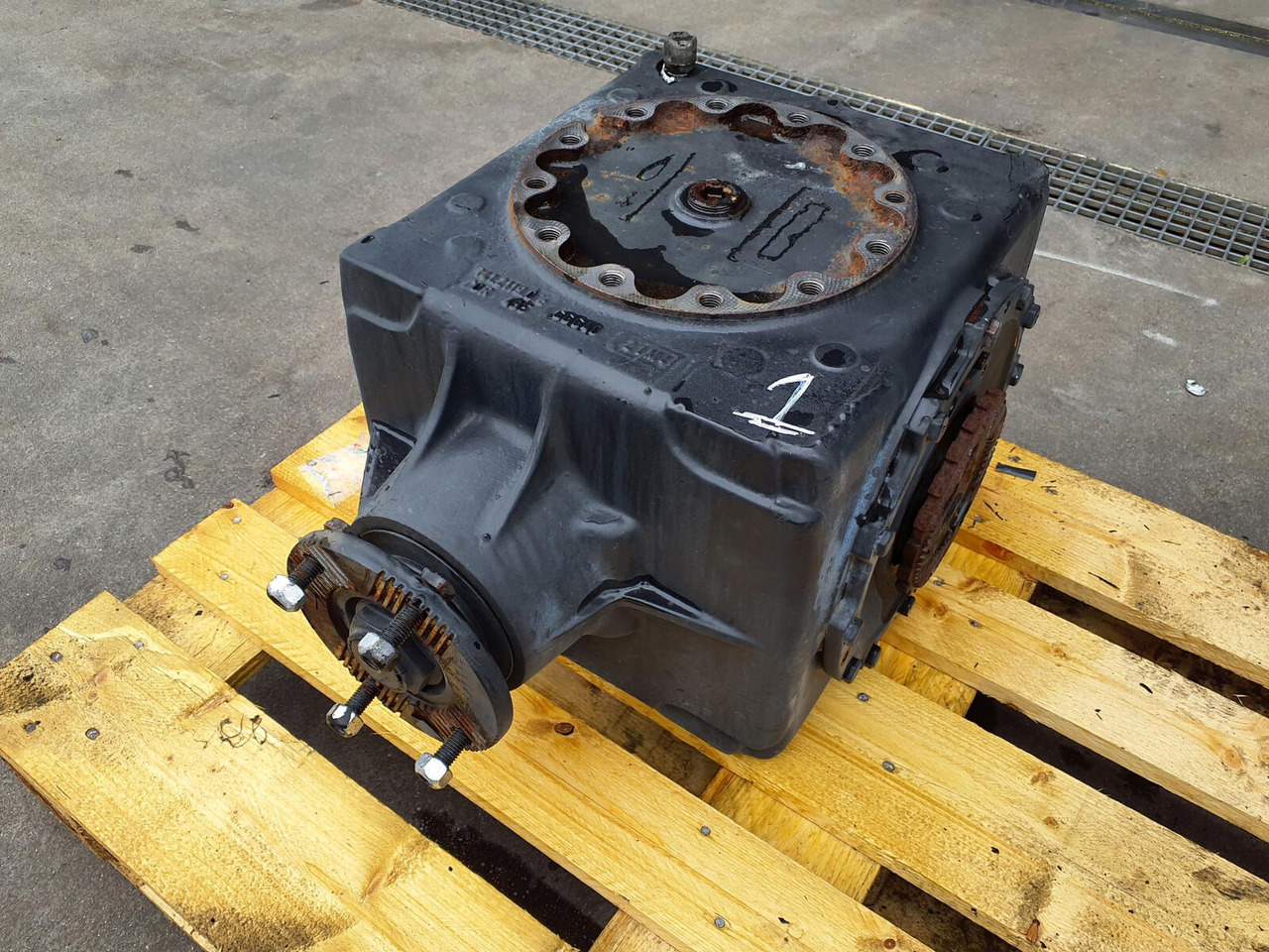 Grove GMK 6400 diff box axle 1 - Дифференциал для Мобильных кранов: фото 3 Grove GMK 6400 diff box axle 1 - Дифференциал для Мобильных кранов: фото 3