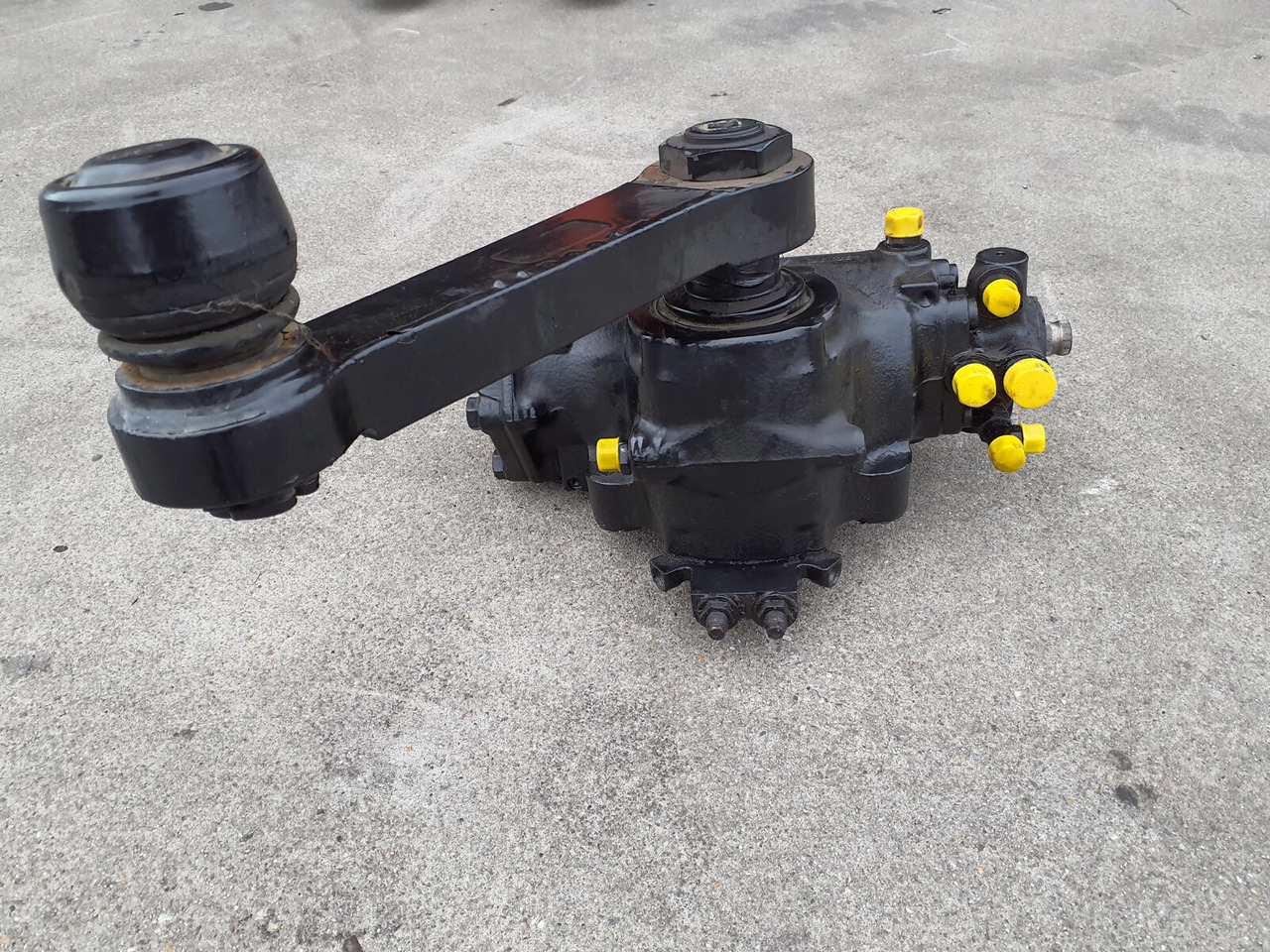 Grove GMK 6400 steering box servocom-zf - Рулевой механизм для Мобильных кранов: фото 4 Grove GMK 6400 steering box servocom-zf - Рулевой механизм для Мобильных кранов: фото 4