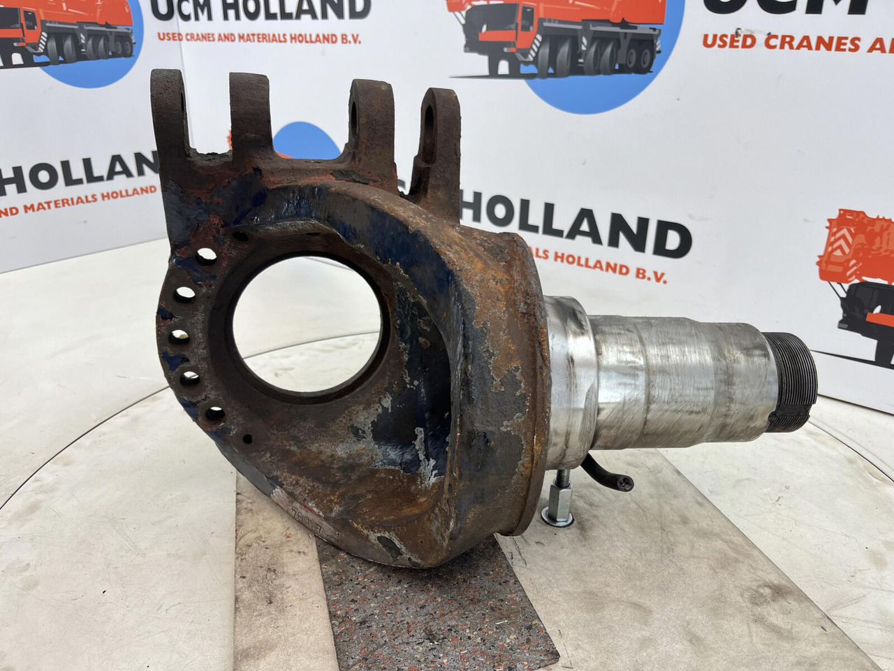 Grove GMK Steering knuckle 12 holes - Поворотный кулак для Мобильных кранов: фото 5 Grove GMK Steering knuckle 12 holes - Поворотный кулак для Мобильных кранов: фото 5