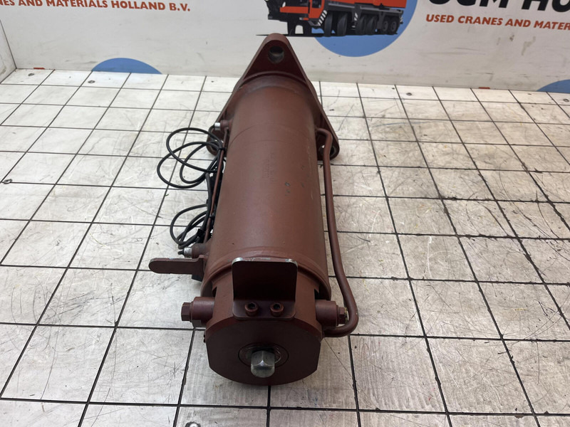 Grove GMK counterweight cylinder - Гидравлический цилиндр для Кранов: фото 2 Grove GMK counterweight cylinder - Гидравлический цилиндр для Кранов: фото 2