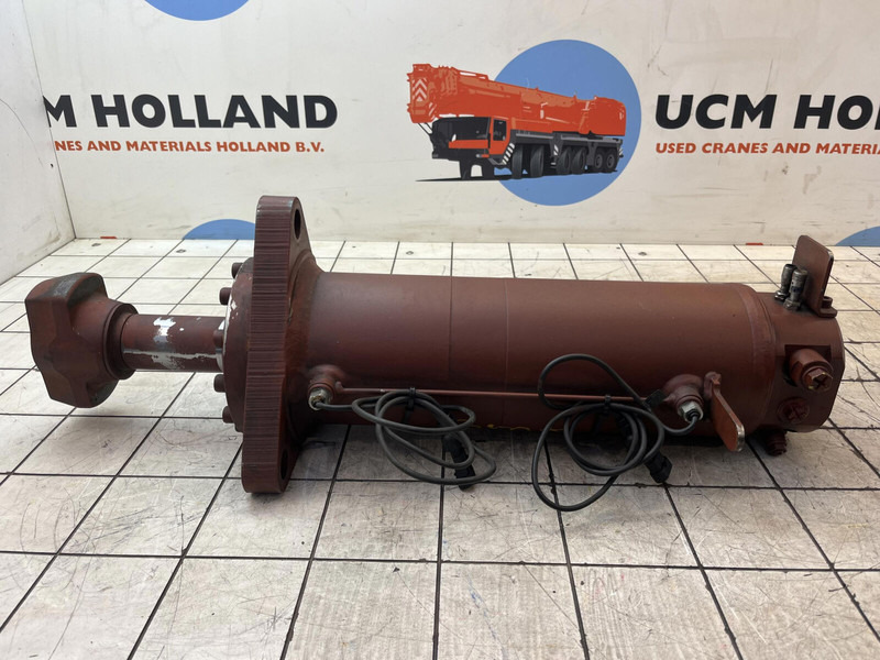 Grove GMK counterweight cylinder - Гидравлический цилиндр для Кранов: фото 1 Grove GMK counterweight cylinder - Гидравлический цилиндр для Кранов: фото 1