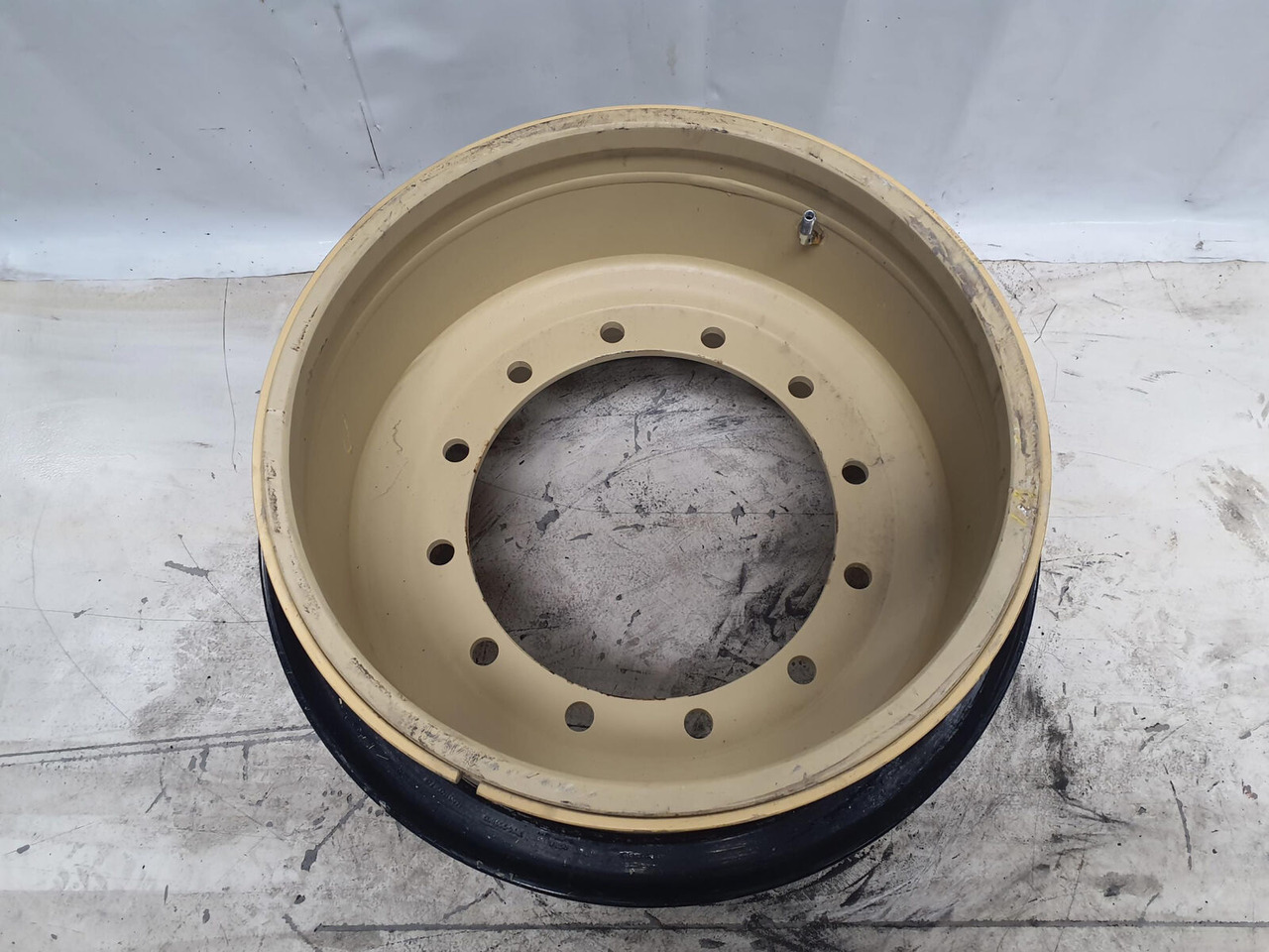 Grove Rim 525/80R25 12 20.5 3p - Колесный диск для Кранов: фото 2 Grove Rim 525/80R25 12 20.5 3p - Колесный диск для Кранов: фото 2