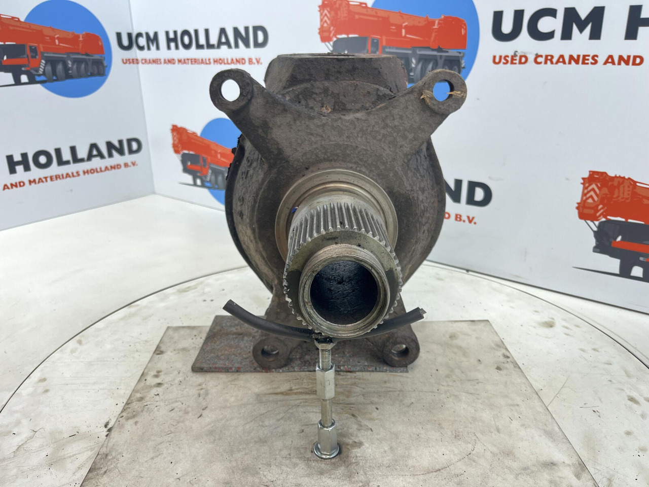 Krupp 70 GMT Steering knuckle axle 1 - Поворотный кулак для Мобильных кранов: фото 2 Krupp 70 GMT Steering knuckle axle 1 - Поворотный кулак для Мобильных кранов: фото 2